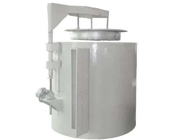 Pit-type bright heat treatment furnace