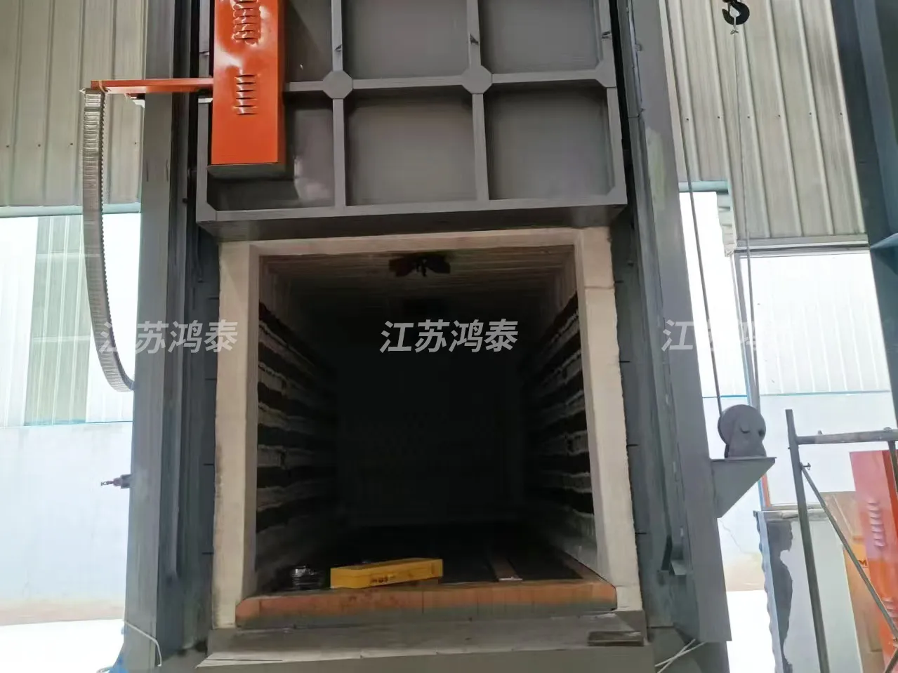 Cart Vacuum Furnace（650℃Rated Temp）